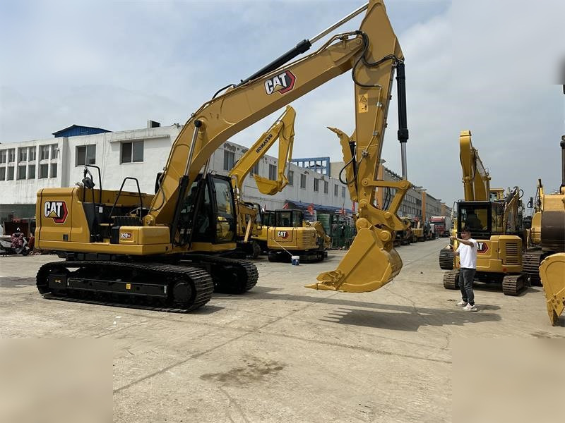 CATERPILLAR 320GC - Гусеничный экскаватор: фото 2 CATERPILLAR 320GC - Гусеничный экскаватор: фото 2