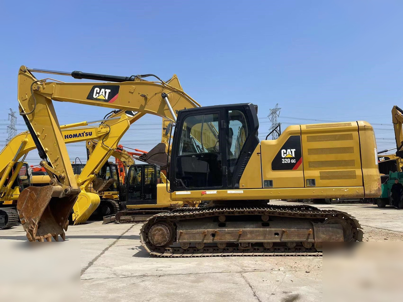CATERPILLAR 320GC - Гусеничный экскаватор: фото 1 CATERPILLAR 320GC - Гусеничный экскаватор: фото 1
