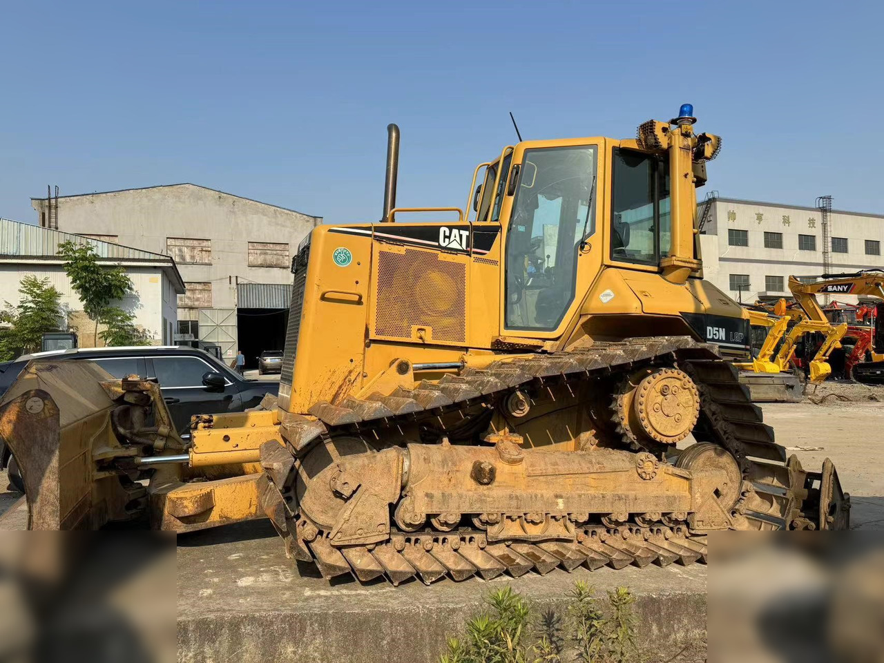 CATERPILLAR D5N - Бульдозер: фото 1 CATERPILLAR D5N - Бульдозер: фото 1