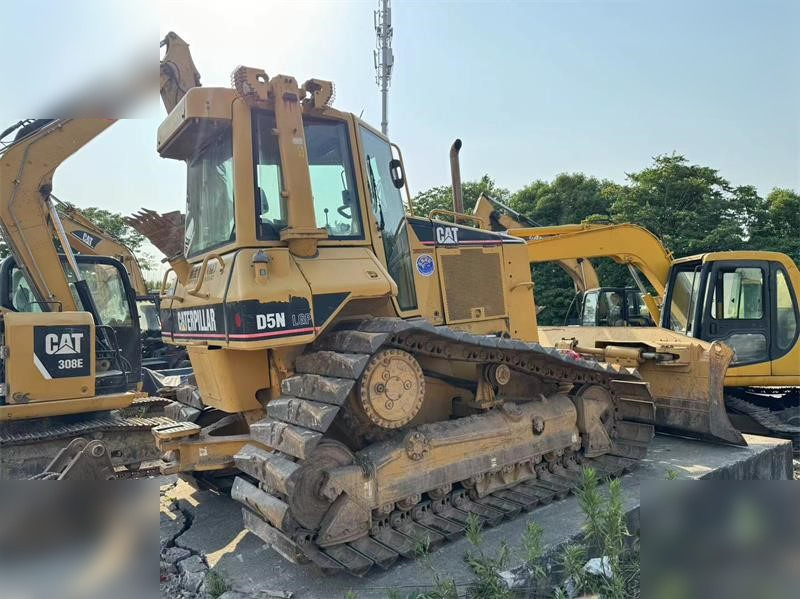 CATERPILLAR D5N - Бульдозер: фото 2 CATERPILLAR D5N - Бульдозер: фото 2