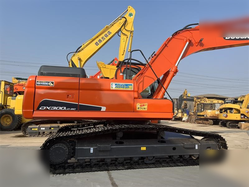 DOOSAN DX300 LC-9C - Гусеничный экскаватор: фото 4 DOOSAN DX300 LC-9C - Гусеничный экскаватор: фото 4