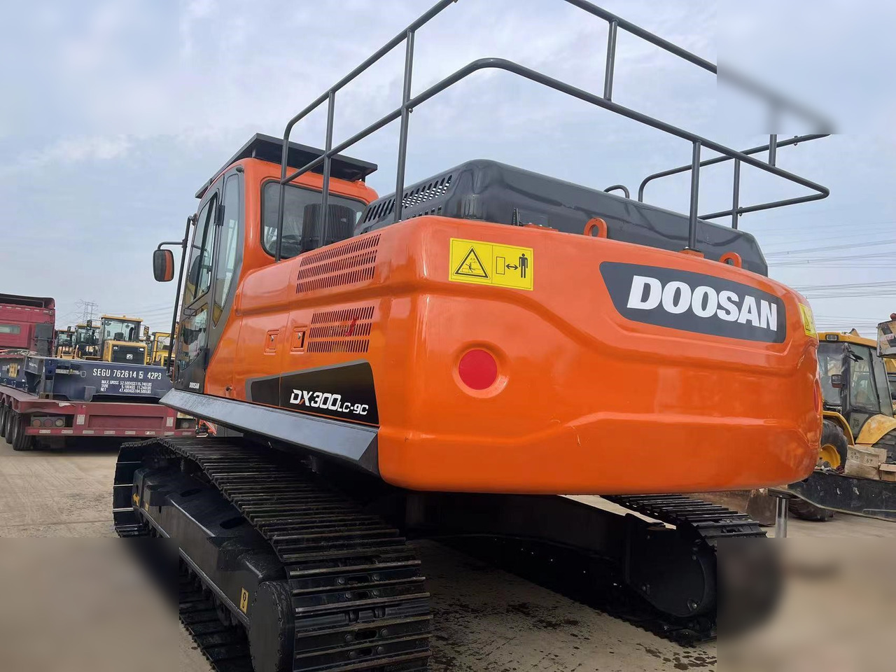 DOOSAN DX300 LCA - Гусеничный экскаватор: фото 4 DOOSAN DX300 LCA - Гусеничный экскаватор: фото 4