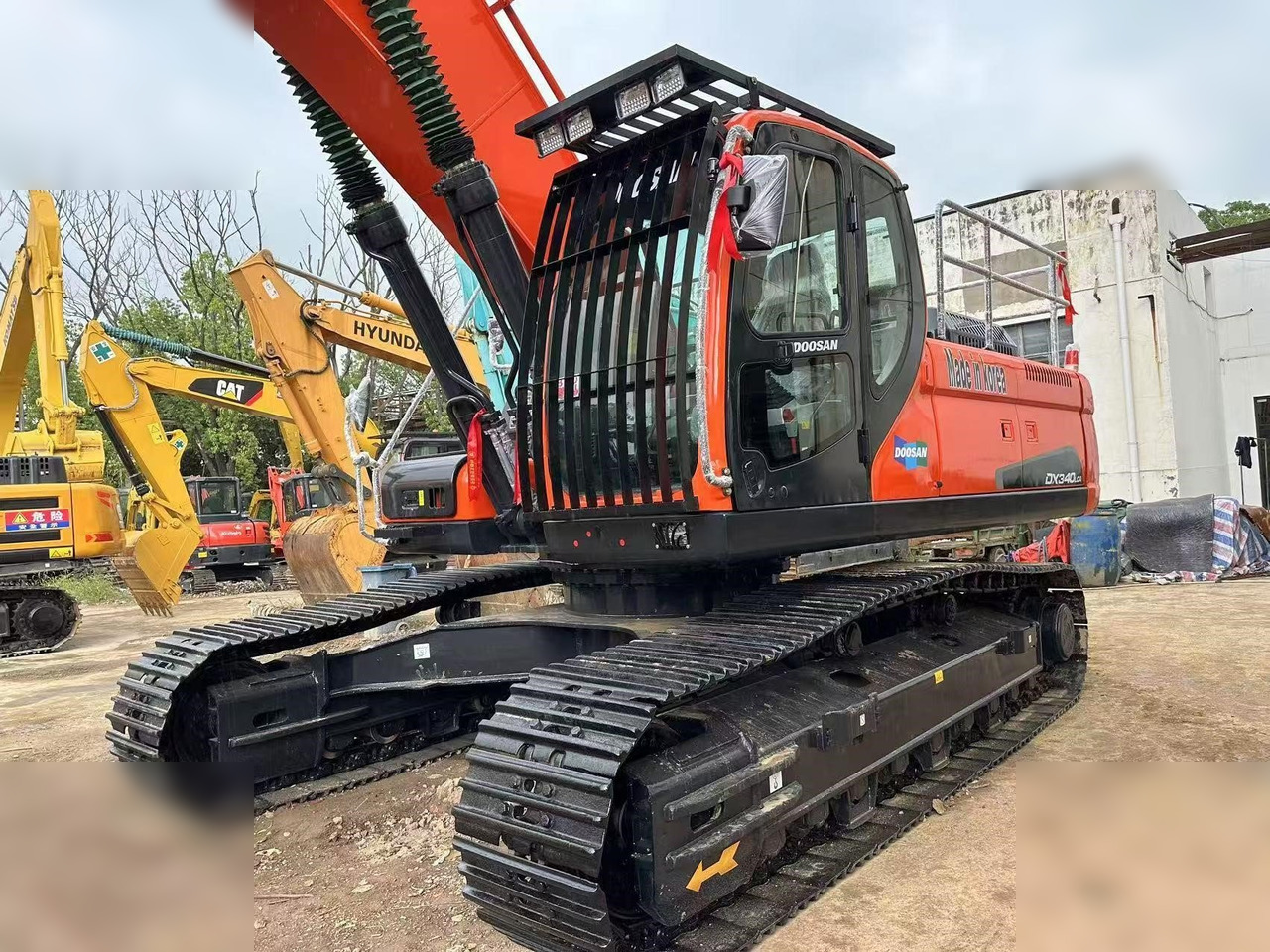 DOOSAN DX340 LC - Гусеничный экскаватор: фото 4 DOOSAN DX340 LC - Гусеничный экскаватор: фото 4