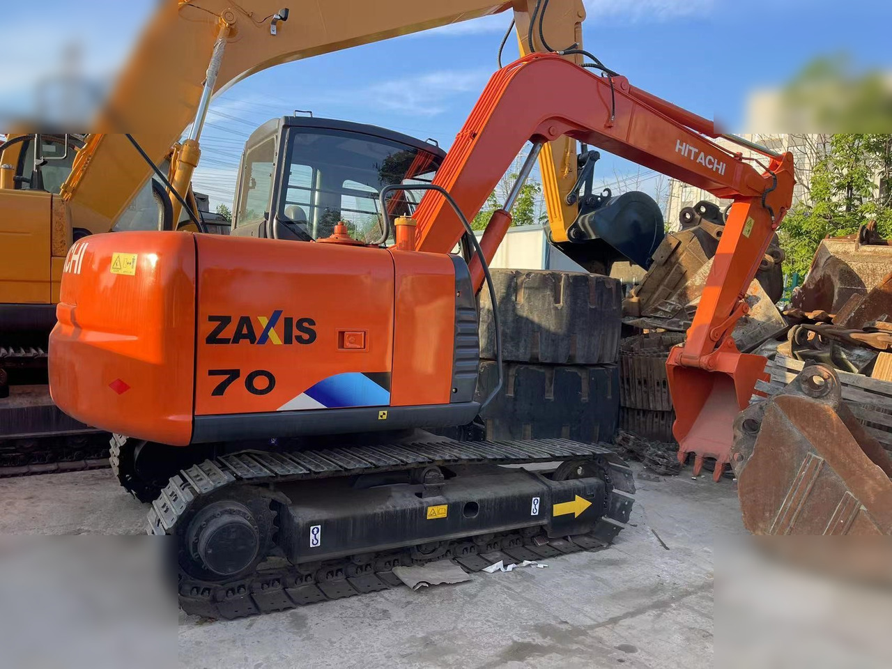 HITACHI ZX70 - Гусеничный экскаватор: фото 1 HITACHI ZX70 - Гусеничный экскаватор: фото 1