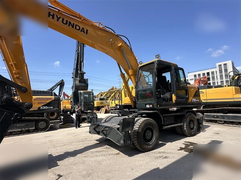 HYUNDAI ROBEX 210W-9S - Колёсный экскаватор: фото 4 HYUNDAI ROBEX 210W-9S - Колёсный экскаватор: фото 4
