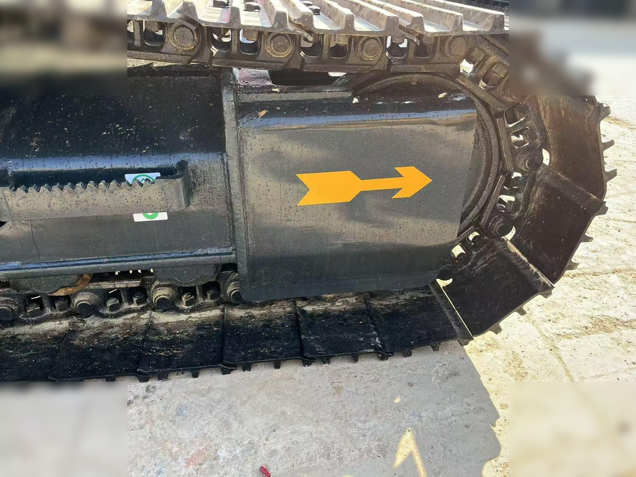 Гусеничный экскаватор HYUNDAI ROBEX 220 LC-9S: фото 9 Гусеничный экскаватор HYUNDAI ROBEX 220 LC-9S: фото 9