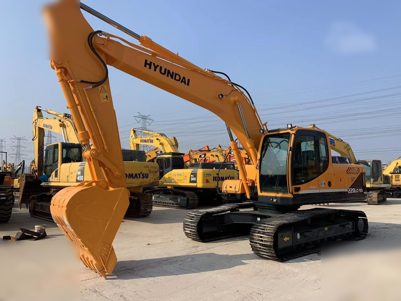 HYUNDAI ROBEX 220 LC-9S - Гусеничный экскаватор: фото 3 HYUNDAI ROBEX 220 LC-9S - Гусеничный экскаватор: фото 3