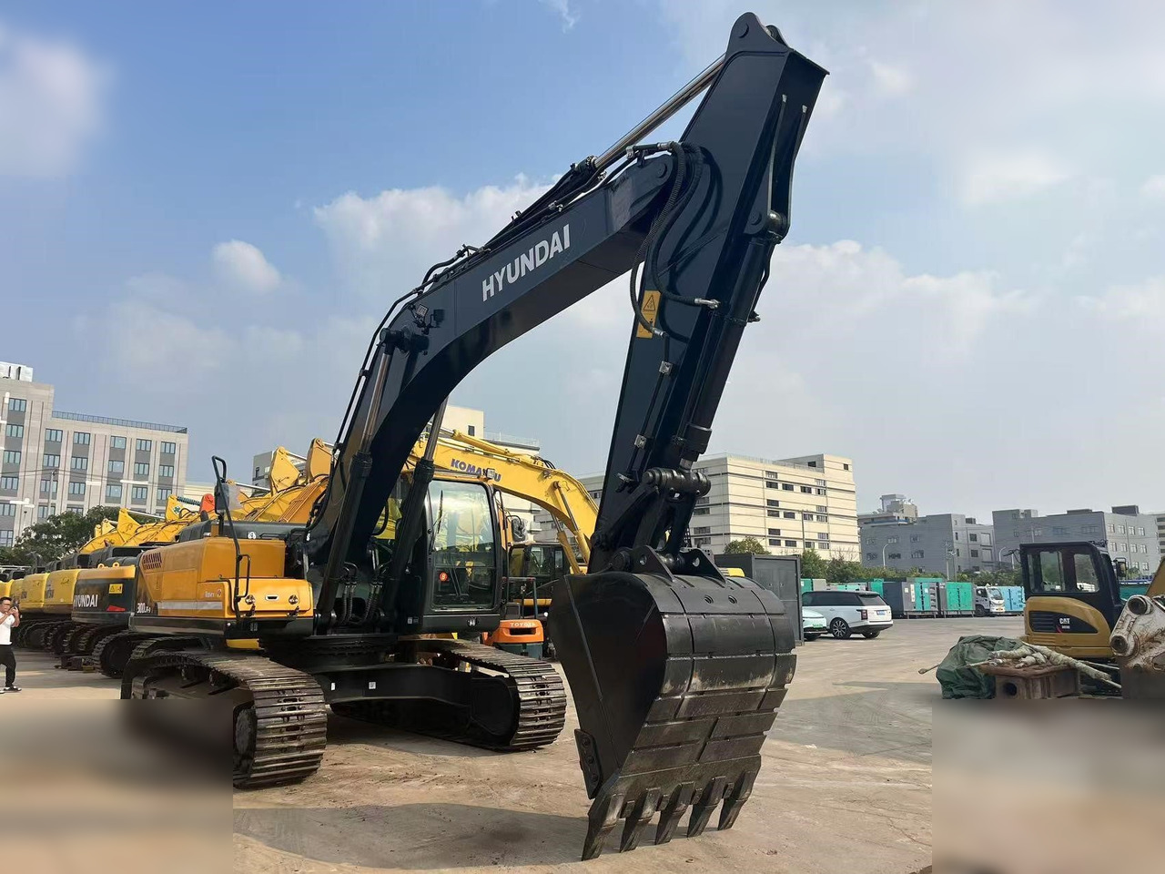 HYUNDAI ROBEX 300 LR-9 - Гусеничный экскаватор: фото 2 HYUNDAI ROBEX 300 LR-9 - Гусеничный экскаватор: фото 2