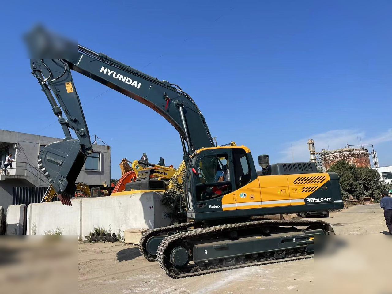 HYUNDAI ROBEX 305 LC-9T - Гусеничный экскаватор: фото 2 HYUNDAI ROBEX 305 LC-9T - Гусеничный экскаватор: фото 2