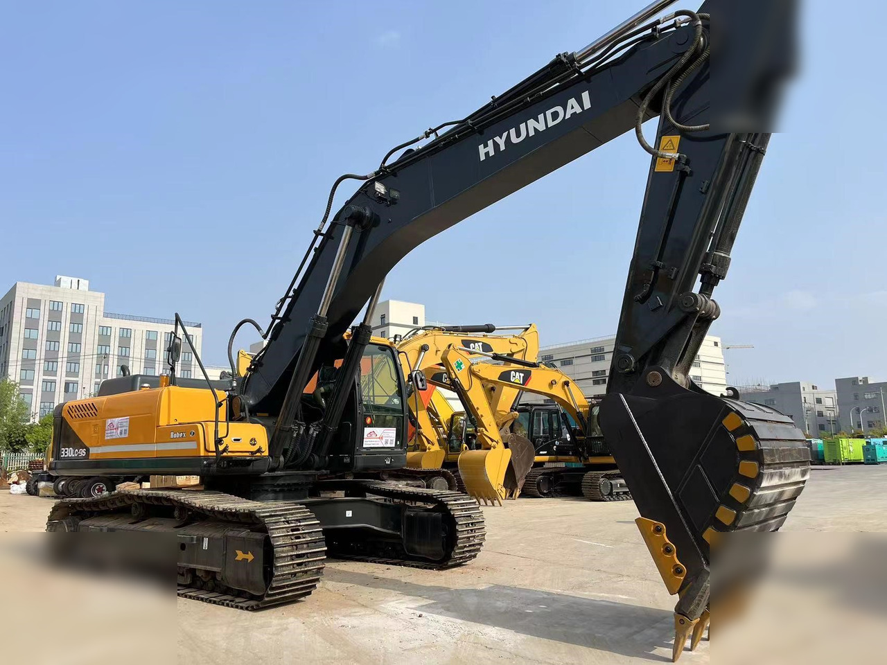 HYUNDAI ROBEX 330 LC-9S - Гусеничный экскаватор: фото 2 HYUNDAI ROBEX 330 LC-9S - Гусеничный экскаватор: фото 2