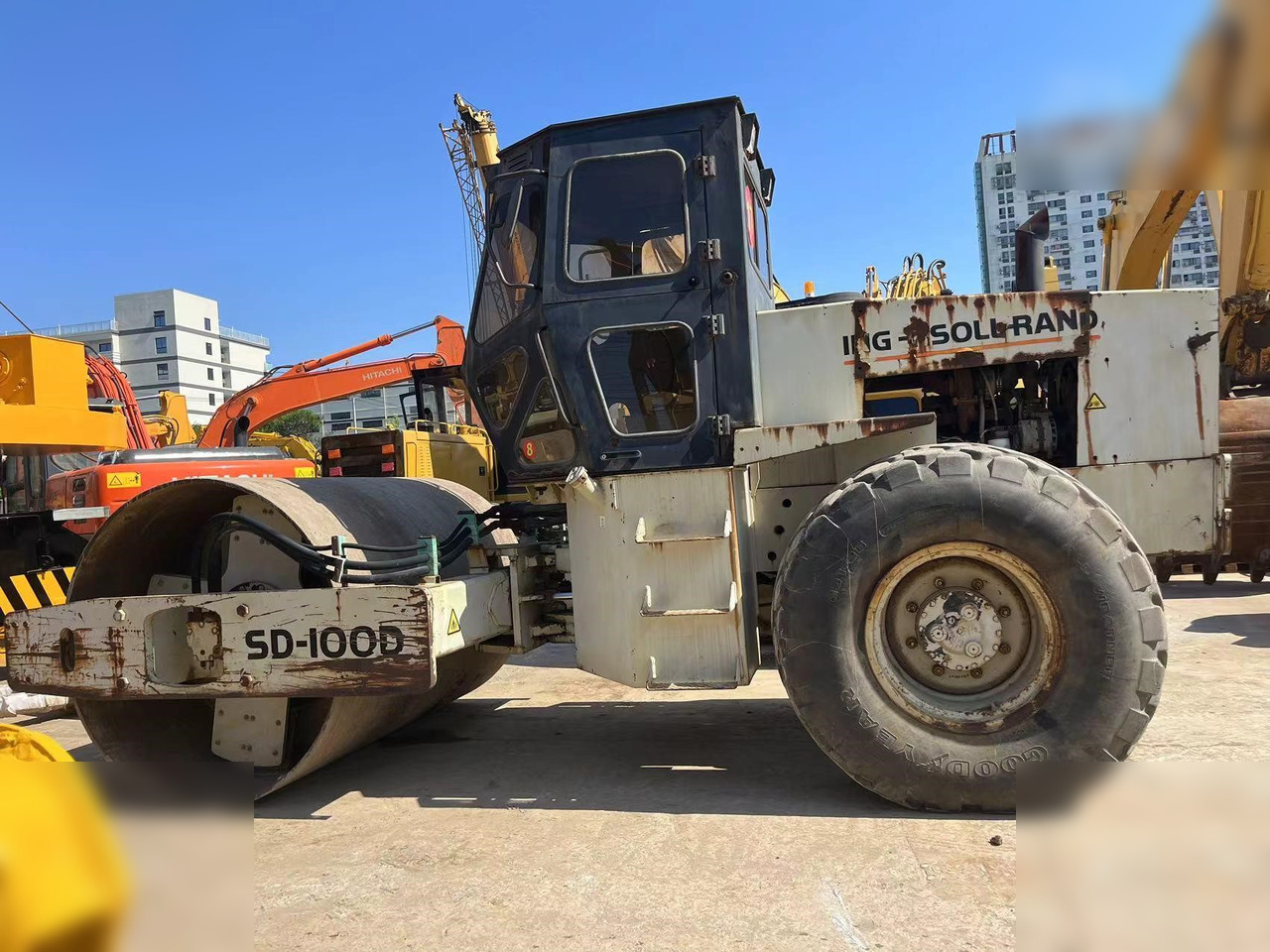 INGERSOLL-RAND SD100D - Каток: фото 4 INGERSOLL-RAND SD100D - Каток: фото 4