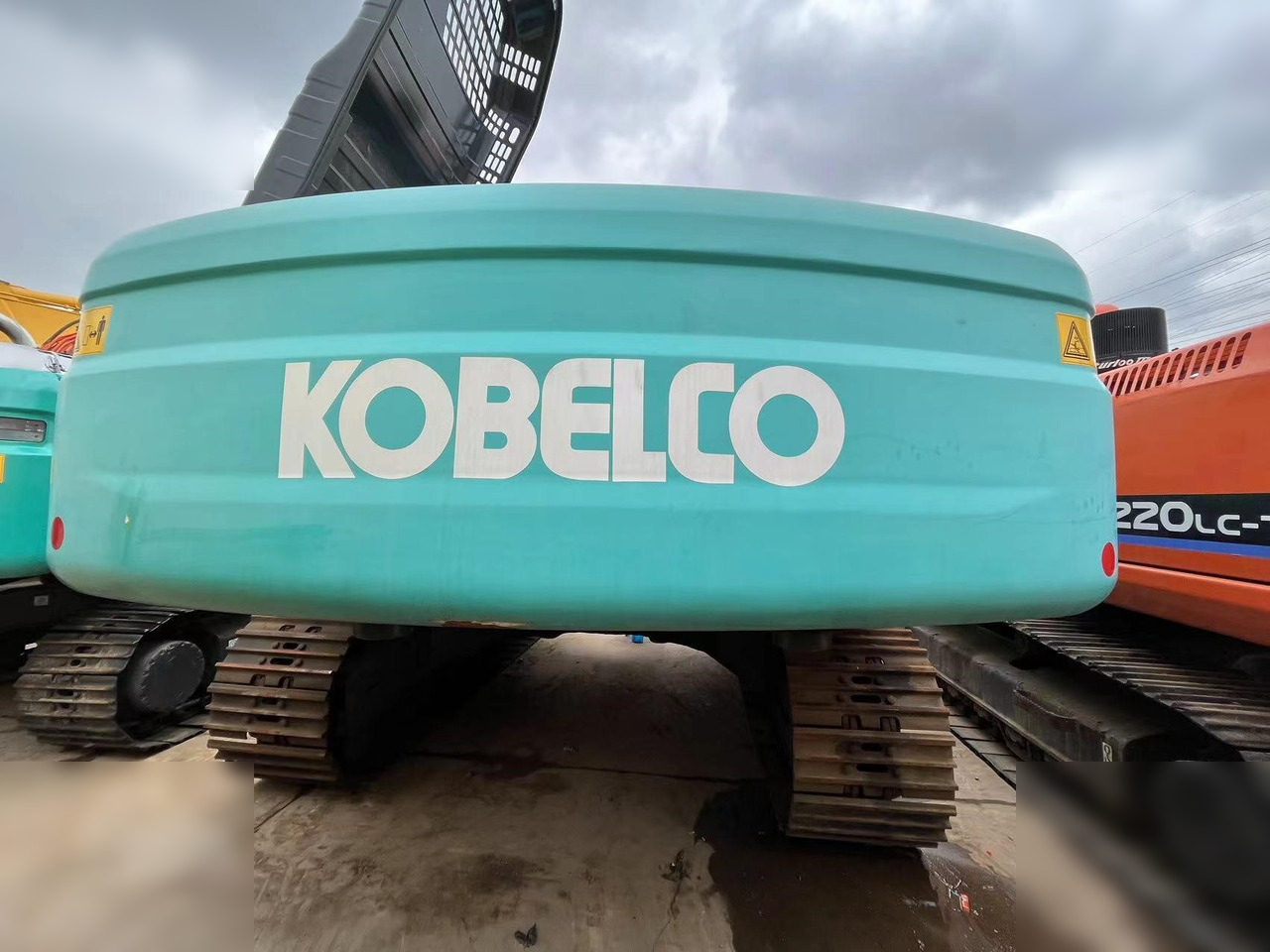 KOBELCO SK350D - Гусеничный экскаватор: фото 2 KOBELCO SK350D - Гусеничный экскаватор: фото 2