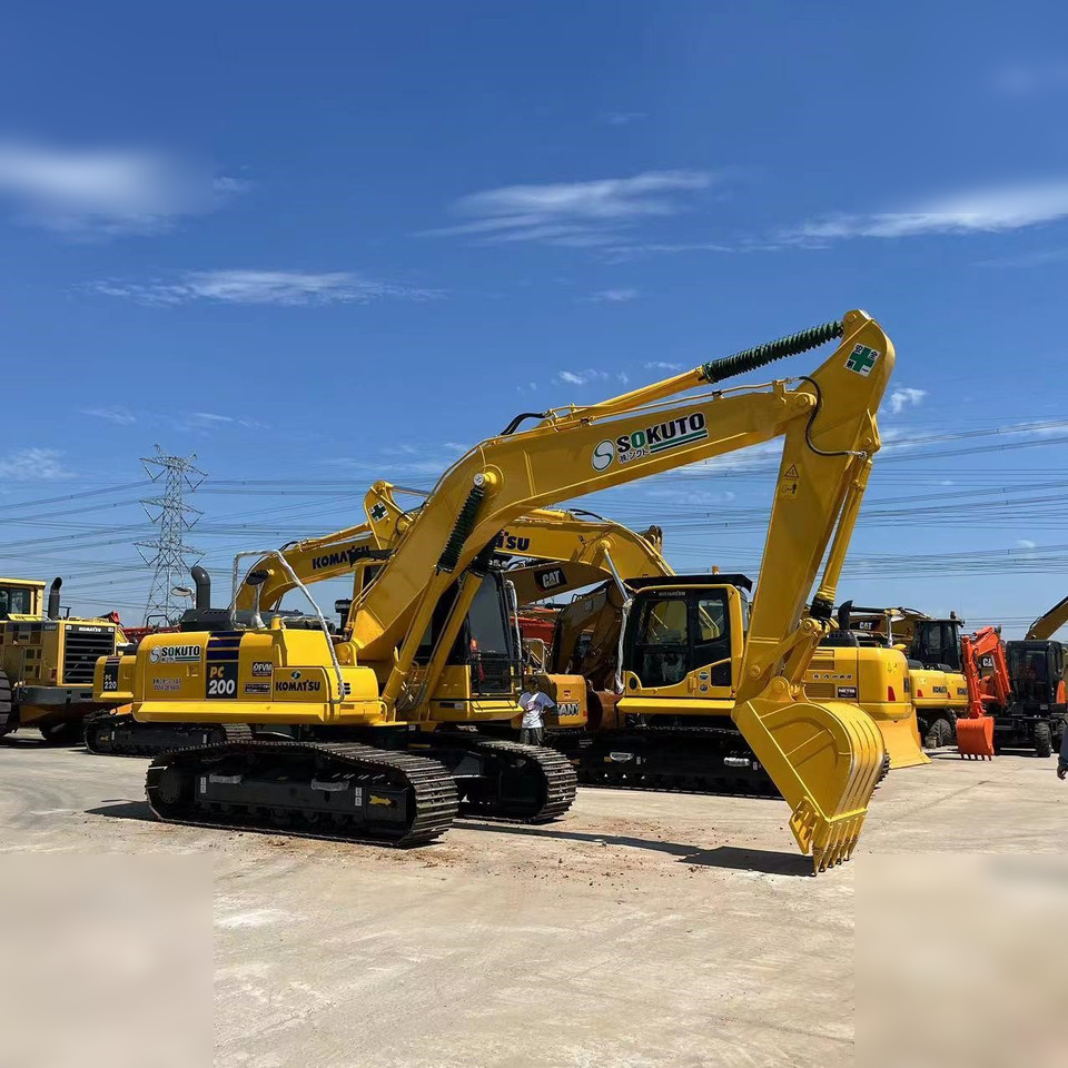 KOMATSU PC200-8 - Гусеничный экскаватор: фото 1 KOMATSU PC200-8 - Гусеничный экскаватор: фото 1