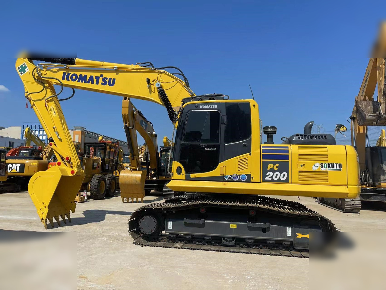 KOMATSU PC200-8 - Гусеничный экскаватор: фото 1 KOMATSU PC200-8 - Гусеничный экскаватор: фото 1