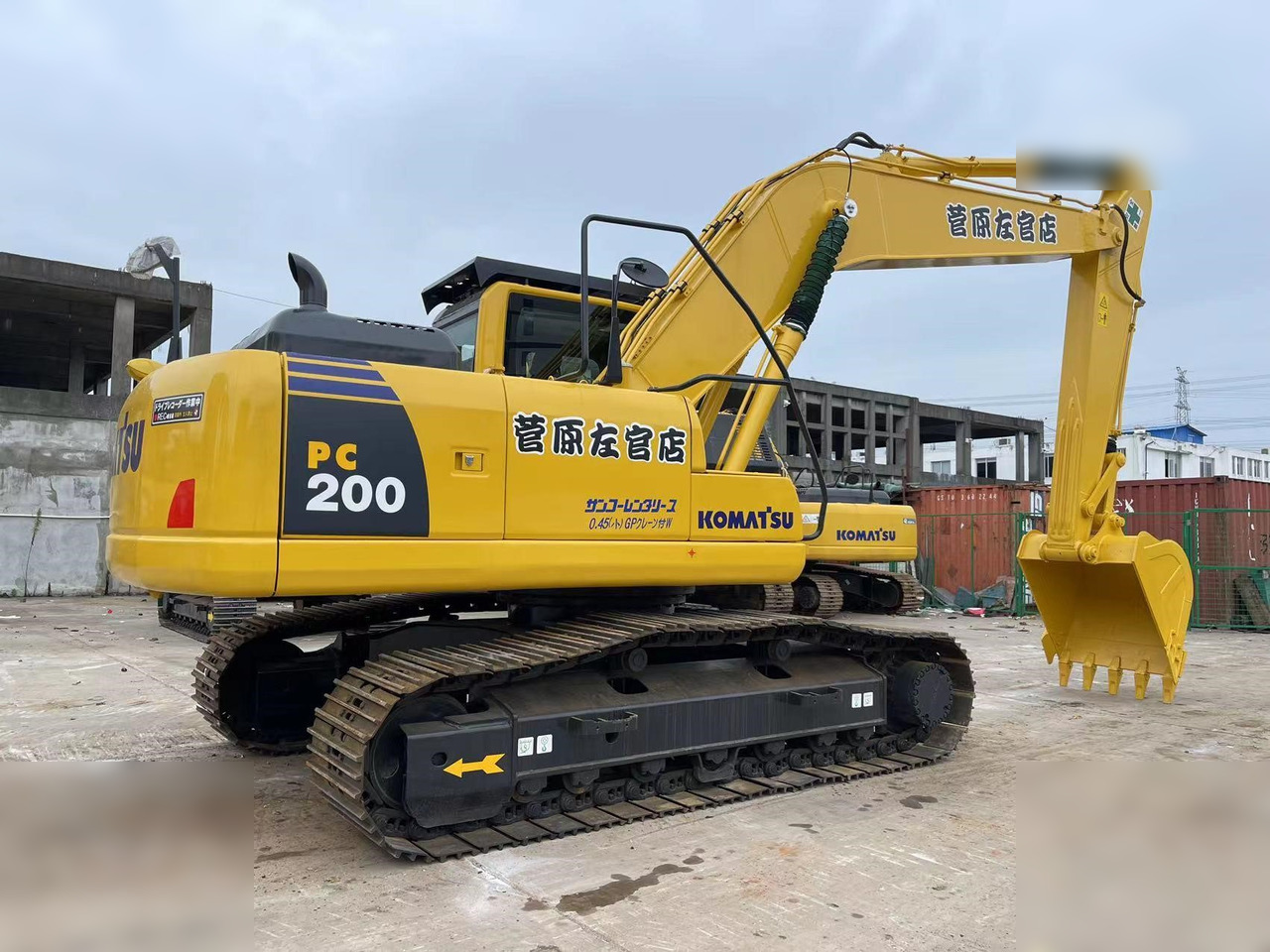KOMATSU PC200-8N1 - Гусеничный экскаватор: фото 1 KOMATSU PC200-8N1 - Гусеничный экскаватор: фото 1