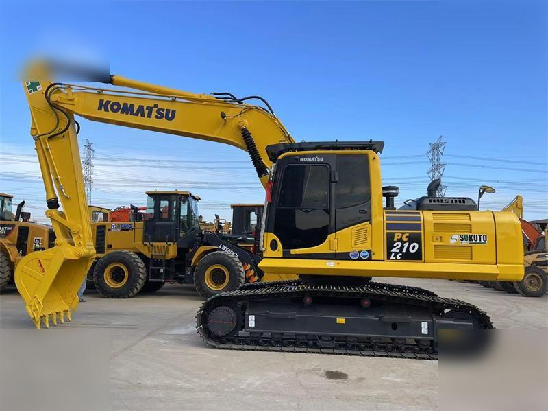 KOMATSU PC210 LC-8 - Гусеничный экскаватор: фото 1 KOMATSU PC210 LC-8 - Гусеничный экскаватор: фото 1