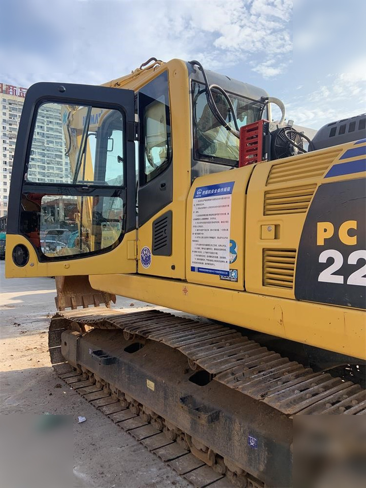 KOMATSU PC220-8N1 - Гусеничный экскаватор: фото 2 KOMATSU PC220-8N1 - Гусеничный экскаватор: фото 2