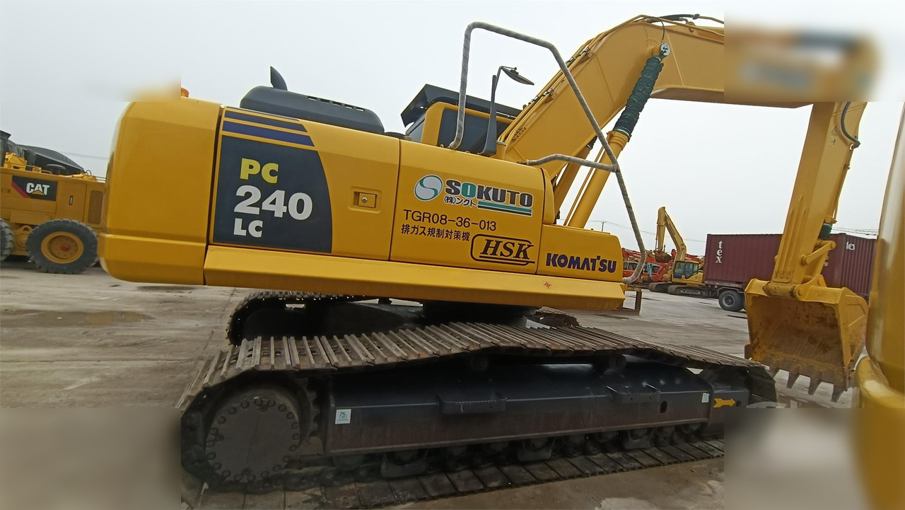 KOMATSU PC240 LC-8 - Гусеничный экскаватор: фото 1 KOMATSU PC240 LC-8 - Гусеничный экскаватор: фото 1