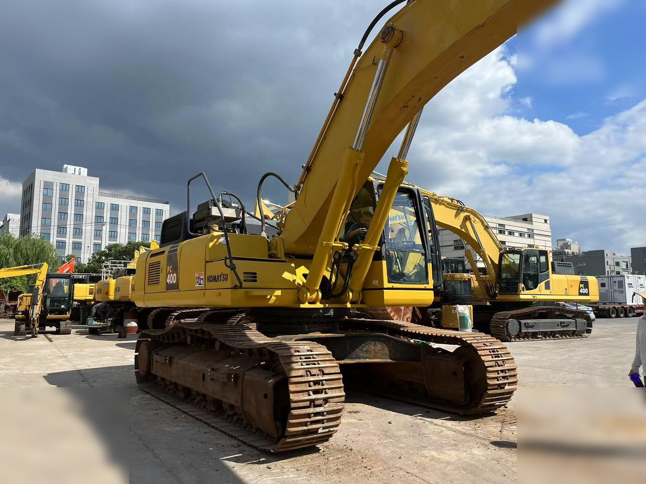 KOMATSU PC400-8 - Гусеничный экскаватор: фото 3 KOMATSU PC400-8 - Гусеничный экскаватор: фото 3