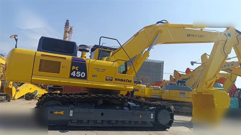 KOMATSU PC450-8 - Гусеничный экскаватор: фото 1 KOMATSU PC450-8 - Гусеничный экскаватор: фото 1