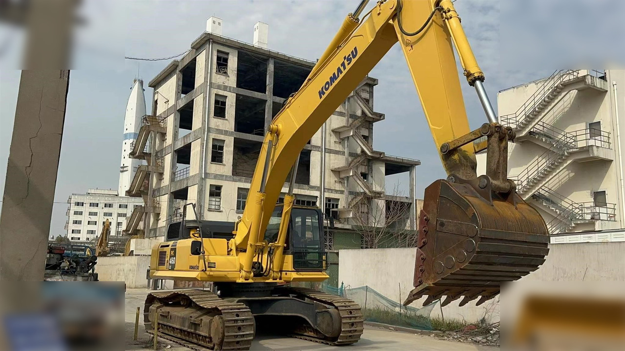 KOMATSU PC460 LC-8 - Гусеничный экскаватор: фото 2 KOMATSU PC460 LC-8 - Гусеничный экскаватор: фото 2