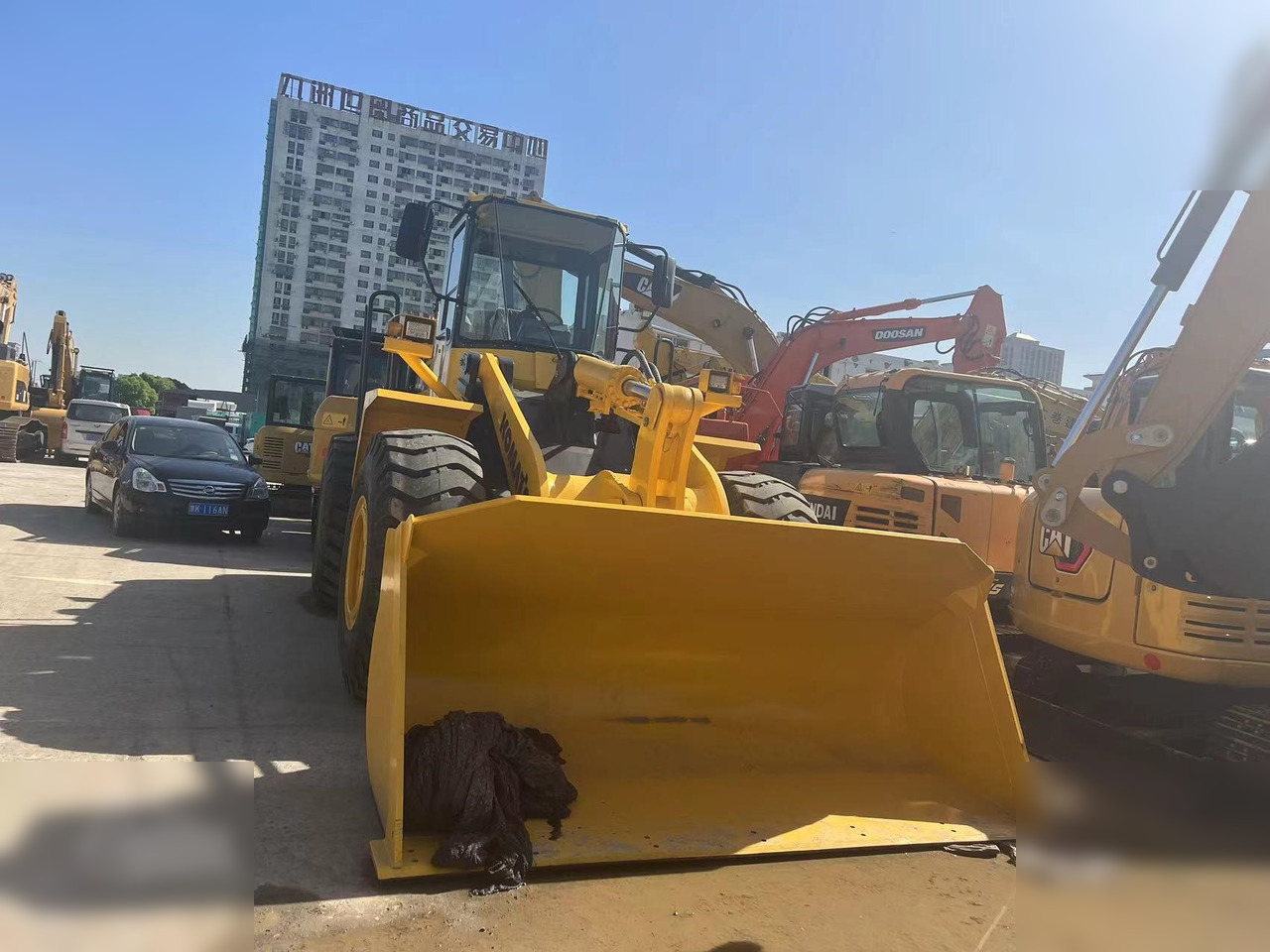 KOMATSU WA380-3 - Колёсный погрузчик: фото 3 KOMATSU WA380-3 - Колёсный погрузчик: фото 3