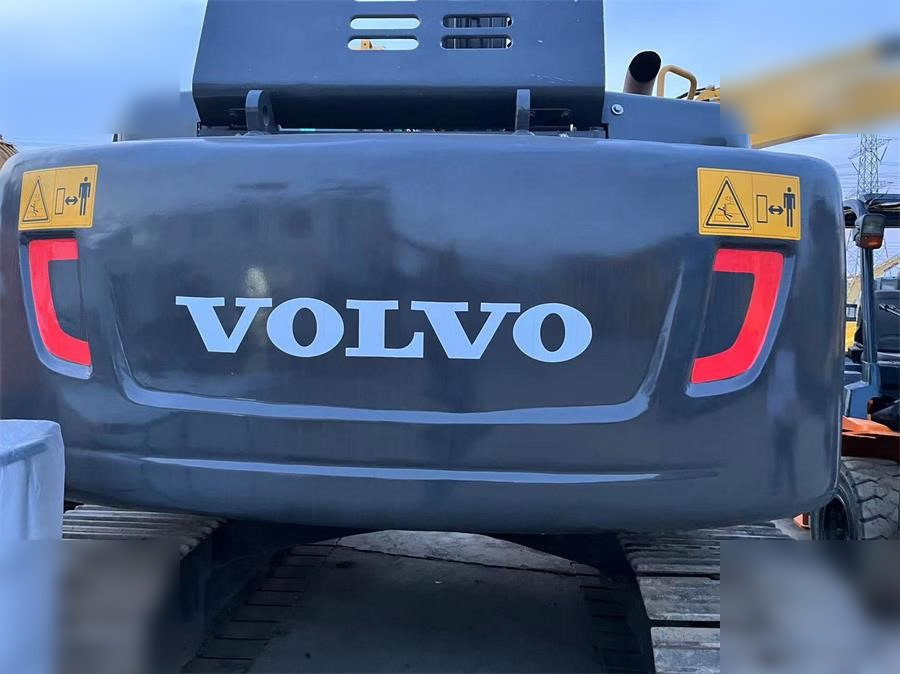 VOLVO EC140DL - Гусеничный экскаватор: фото 2 VOLVO EC140DL - Гусеничный экскаватор: фото 2