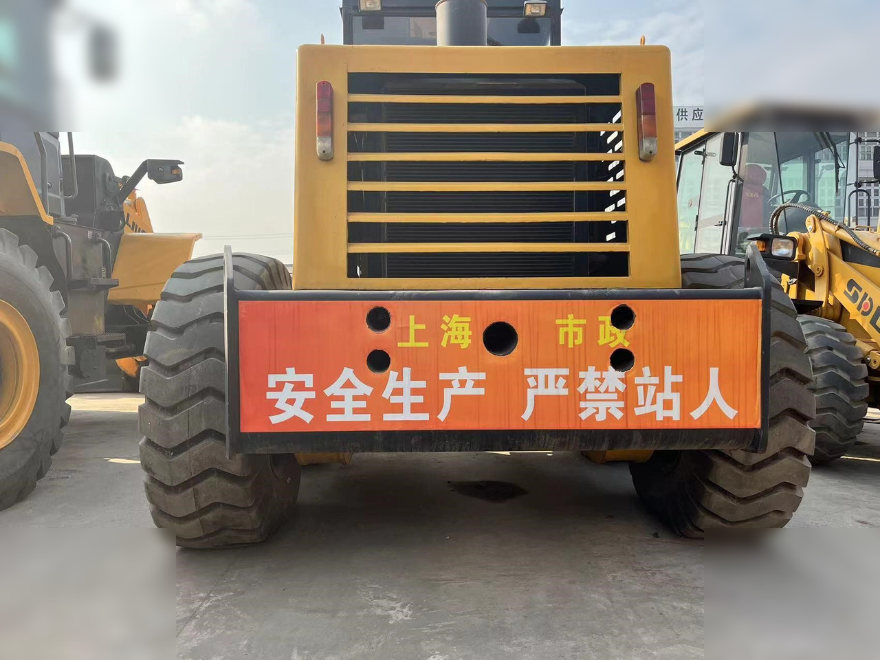 XCMG GR1803 - Грейдер: фото 2 XCMG GR1803 - Грейдер: фото 2