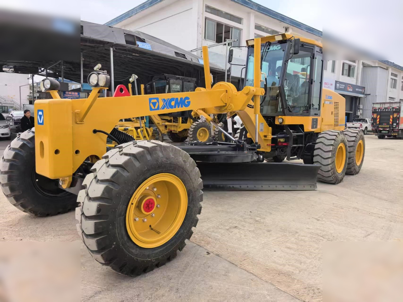 XCMG GR2153 - Грейдер: фото 1 XCMG GR2153 - Грейдер: фото 1