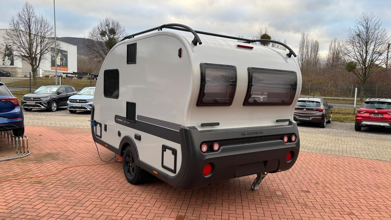 Adria Action 391 LH Sports*FUßBODEN-TEMP*SCHWENK-TISCH - Прицеп дача: фото 5 Adria Action 391 LH Sports*FUßBODEN-TEMP*SCHWENK-TISCH - Прицеп дача: фото 5