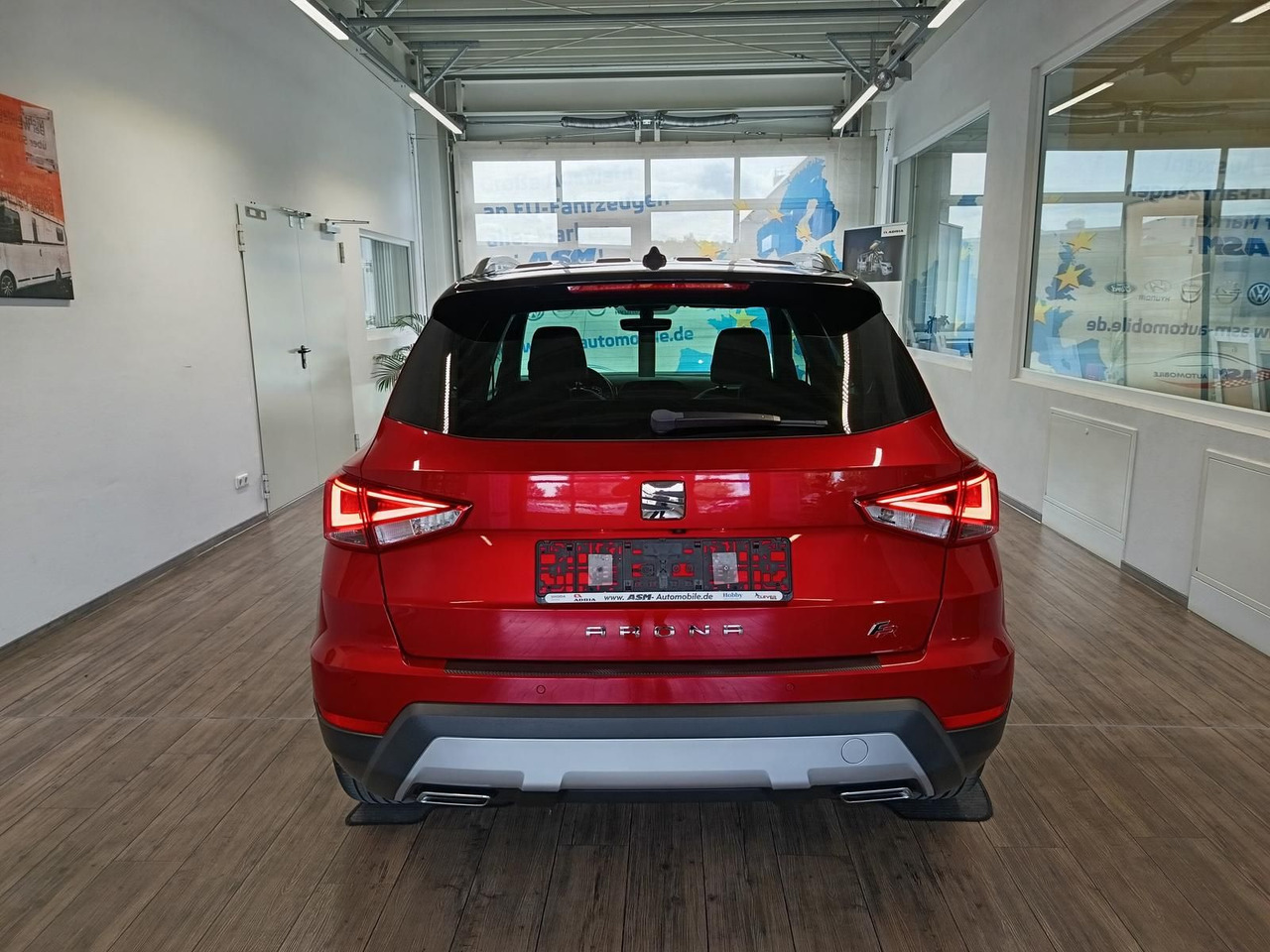 Seat Arona 1,5TSI FR*AHK*NAVI*ACC*LED*BEATS*R-KAM*DAB - Внедорожник: фото 5 Seat Arona 1,5TSI FR*AHK*NAVI*ACC*LED*BEATS*R-KAM*DAB - Внедорожник: фото 5