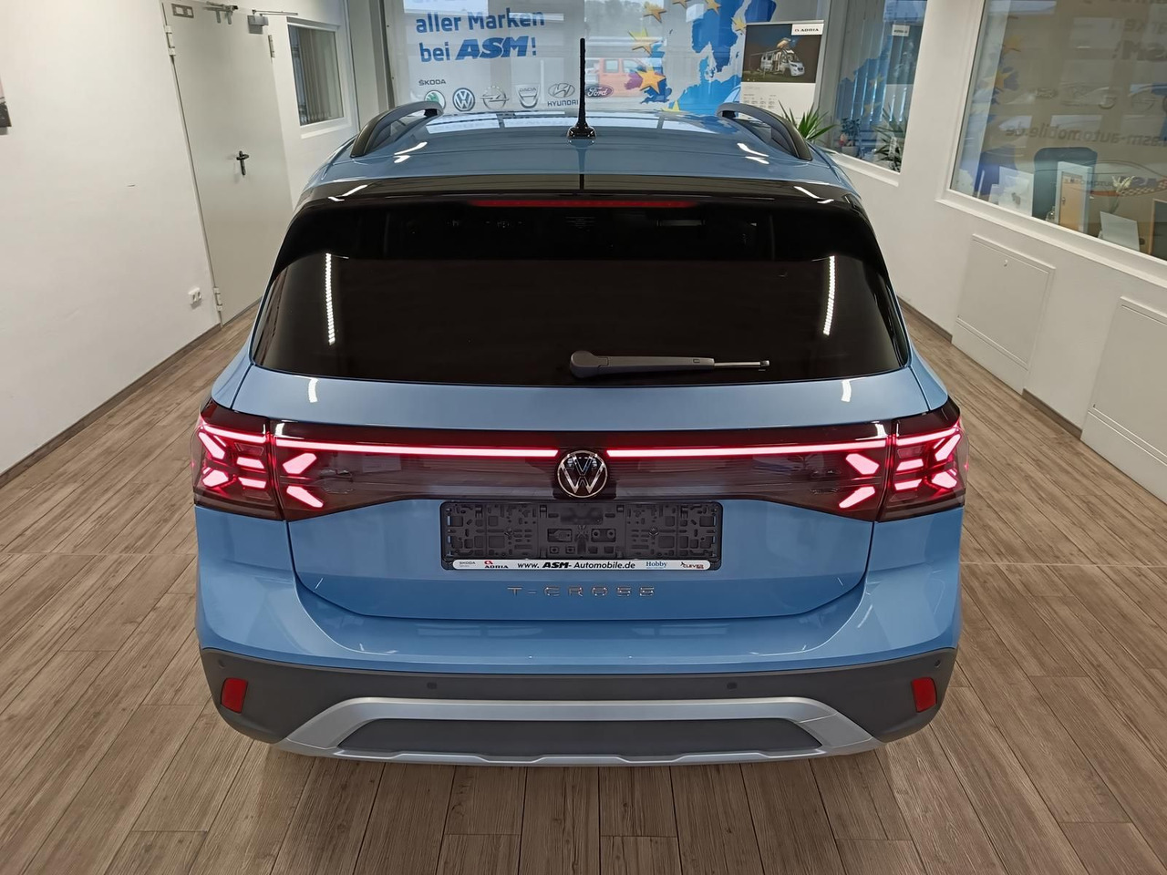 Volkswagen T-Cross Life 1.5 TSI DSG*AHK*MATRIX LED*ACC*SHZ* - Внедорожник: фото 5 Volkswagen T-Cross Life 1.5 TSI DSG*AHK*MATRIX LED*ACC*SHZ* - Внедорожник: фото 5