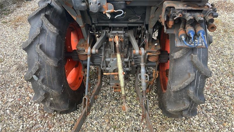 Kubota STW37 Kun 1145 timer - Коммунальный трактор: фото 4 Kubota STW37 Kun 1145 timer - Коммунальный трактор: фото 4