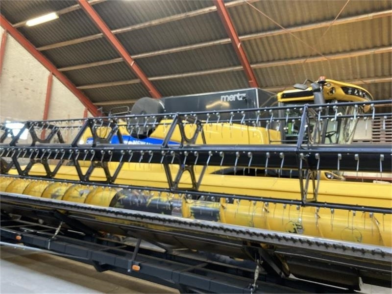 New Holland 35” Varifeed - Навесное оборудование для комбайна: фото 3 New Holland 35” Varifeed - Навесное оборудование для комбайна: фото 3