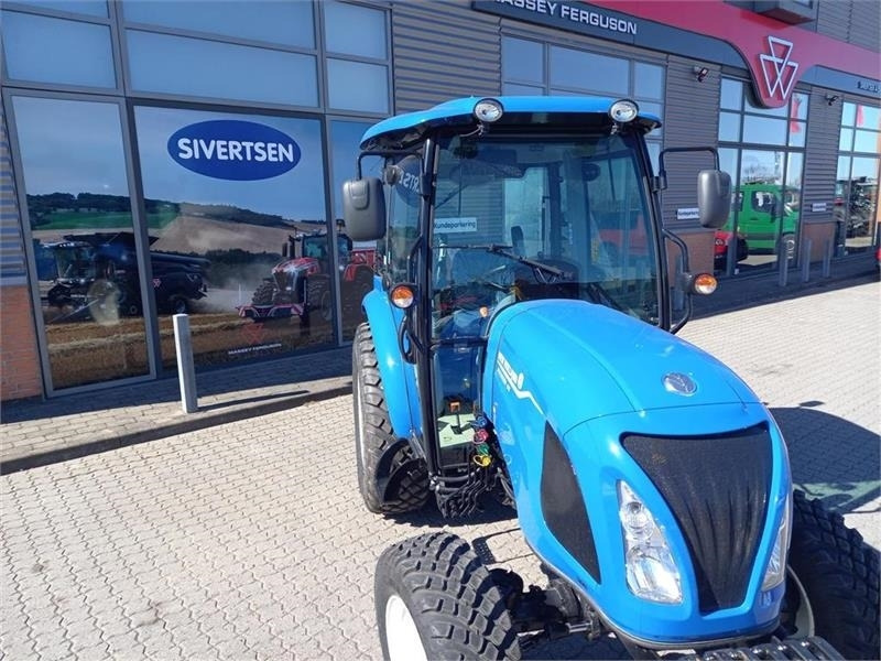 New Holland Boomer 55 - Коммунальный трактор: фото 4 New Holland Boomer 55 - Коммунальный трактор: фото 4