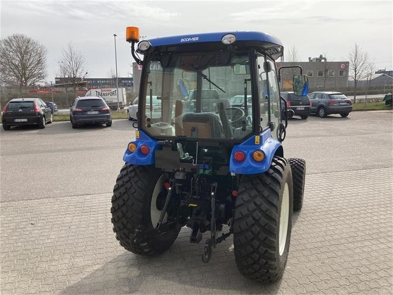 New Holland Boomer 55 Stage V - Frontlift og PTO - Коммунальный трактор: фото 5 New Holland Boomer 55 Stage V - Frontlift og PTO - Коммунальный трактор: фото 5