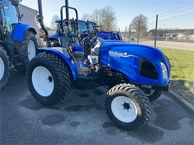 New Holland Boomer 55 Stage V - Rops - Коммунальный трактор: фото 1 New Holland Boomer 55 Stage V - Rops - Коммунальный трактор: фото 1