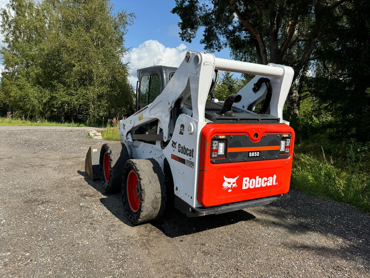 BOBCAT S850 - Мини-погрузчик с бортовым поворотом: фото 3 BOBCAT S850 - Мини-погрузчик с бортовым поворотом: фото 3