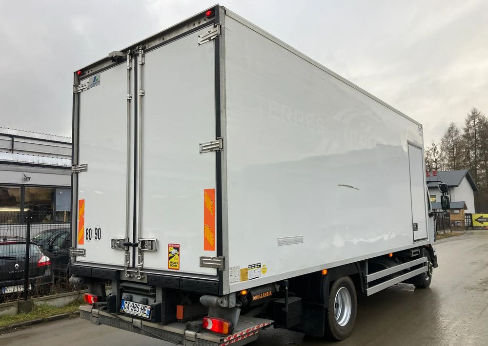 Renault Renault Midlum 220chłodnia izoterma - Рефрижератор: фото 3 Renault Renault Midlum 220chłodnia izoterma - Рефрижератор: фото 3