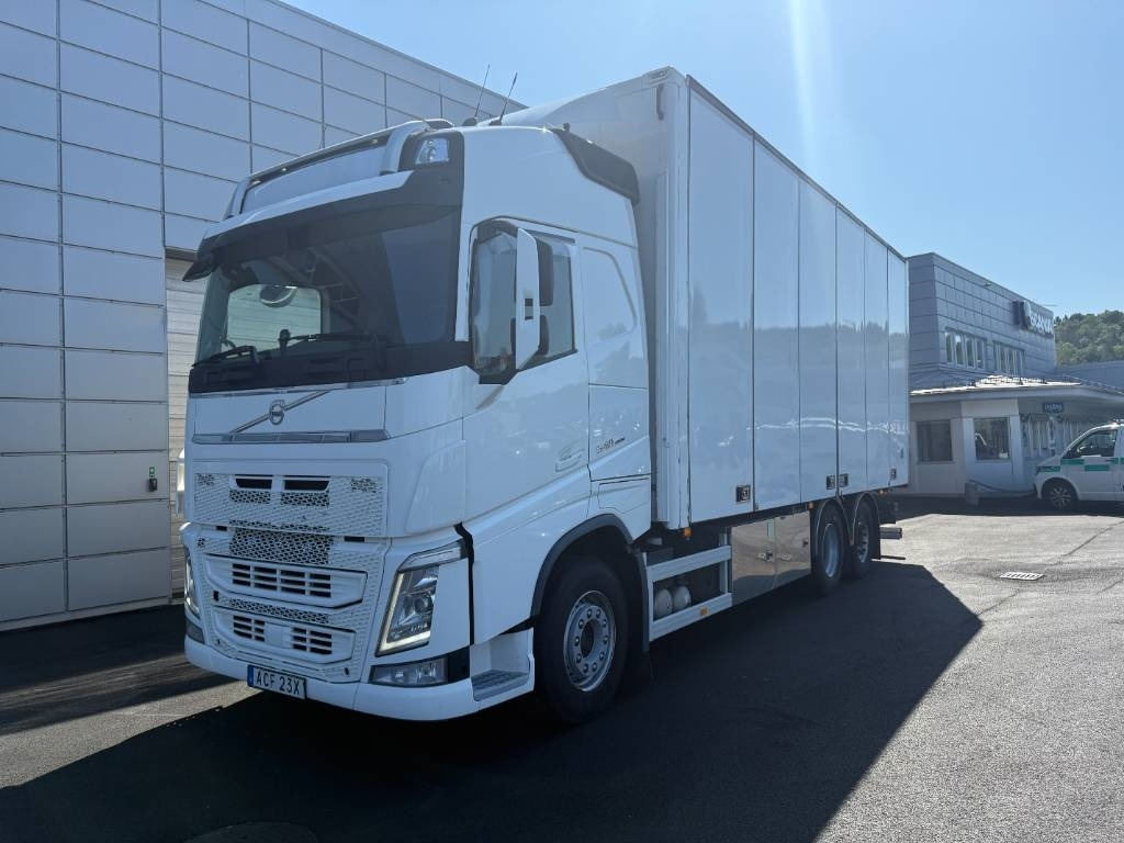 Volvo FH 540 6x2 - Грузовик с закрытым кузовом: фото 1 Volvo FH 540 6x2 - Грузовик с закрытым кузовом: фото 1