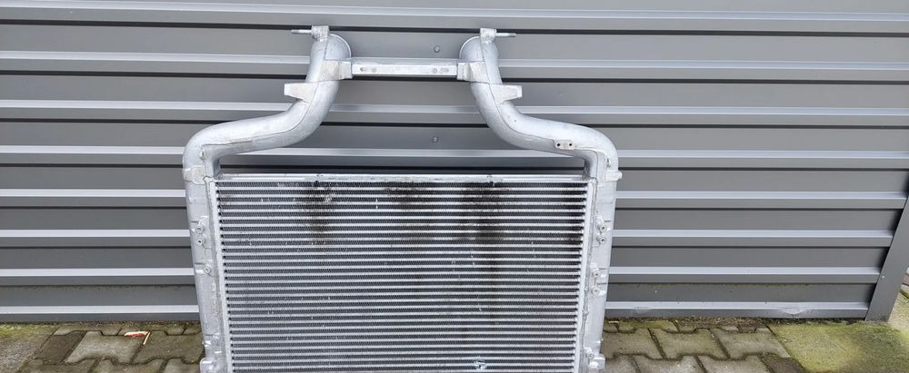 DAF CF EURO 6 CHŁODNICA POWIETRZA INTERCOOLER 1993569 - Система охлаждения для Грузовиков: фото 2 DAF CF EURO 6 CHŁODNICA POWIETRZA INTERCOOLER 1993569 - Система охлаждения для Грузовиков: фото 2