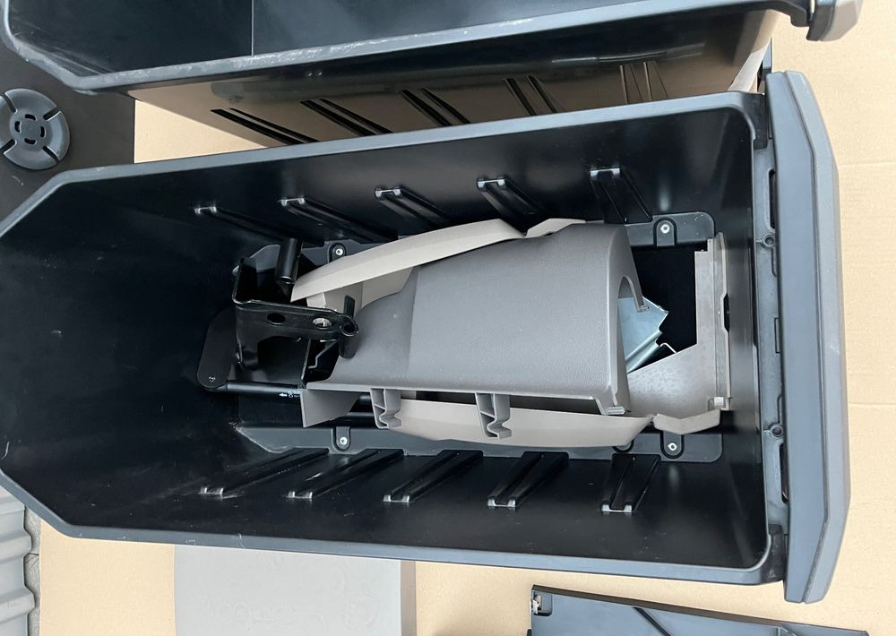 Elementy wyposażenia wnętrza DAF XG+ schowek szuflada box - Кабина и интерьер для Грузовиков: фото 3 Elementy wyposażenia wnętrza DAF XG+ schowek szuflada box - Кабина и интерьер для Грузовиков: фото 3