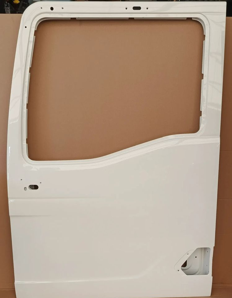 Кузов и экстерьер MAN TG3 TGX DRZWI LEWE: фото 1