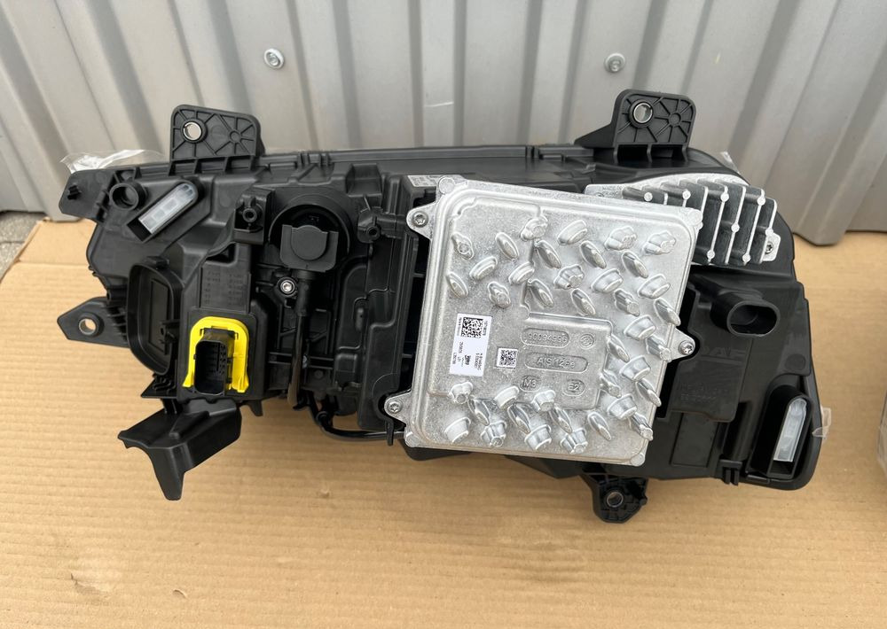 NOWE lampy LED DAF XG XG+ XF reflektor oryginał lampa NOWA - Свет/ Освещение для Грузовиков: фото 5 NOWE lampy LED DAF XG XG+ XF reflektor oryginał lampa NOWA - Свет/ Освещение для Грузовиков: фото 5
