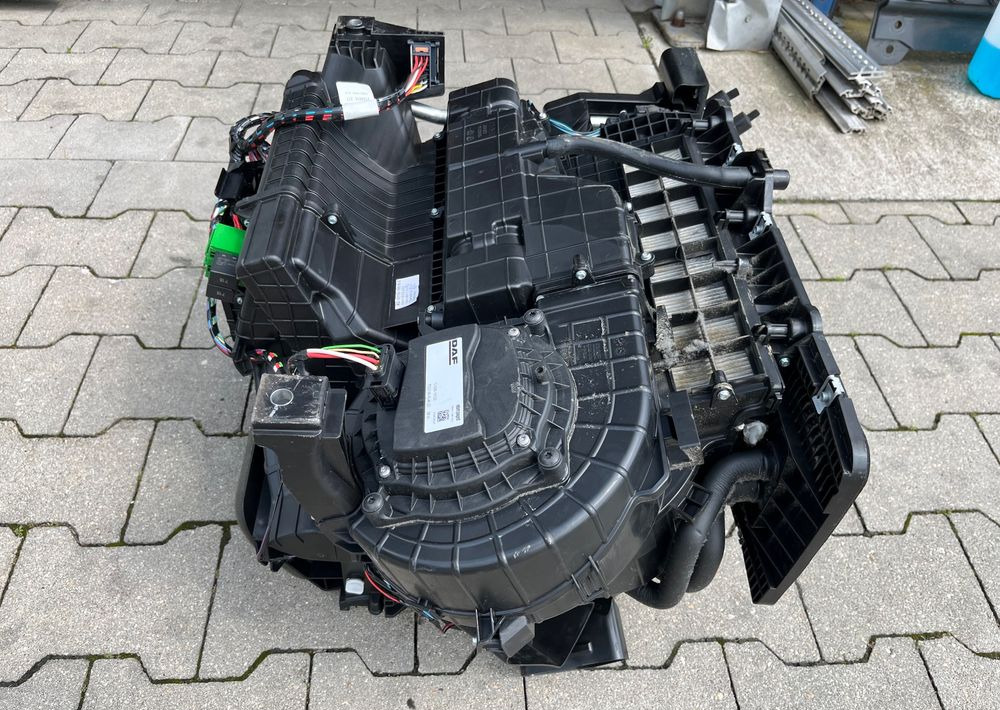 Nagrzewnica DAF XF 106 euro 6 lift dmuchawa - Отопление/ Вентиляция для Грузовиков: фото 4 Nagrzewnica DAF XF 106 euro 6 lift dmuchawa - Отопление/ Вентиляция для Грузовиков: фото 4