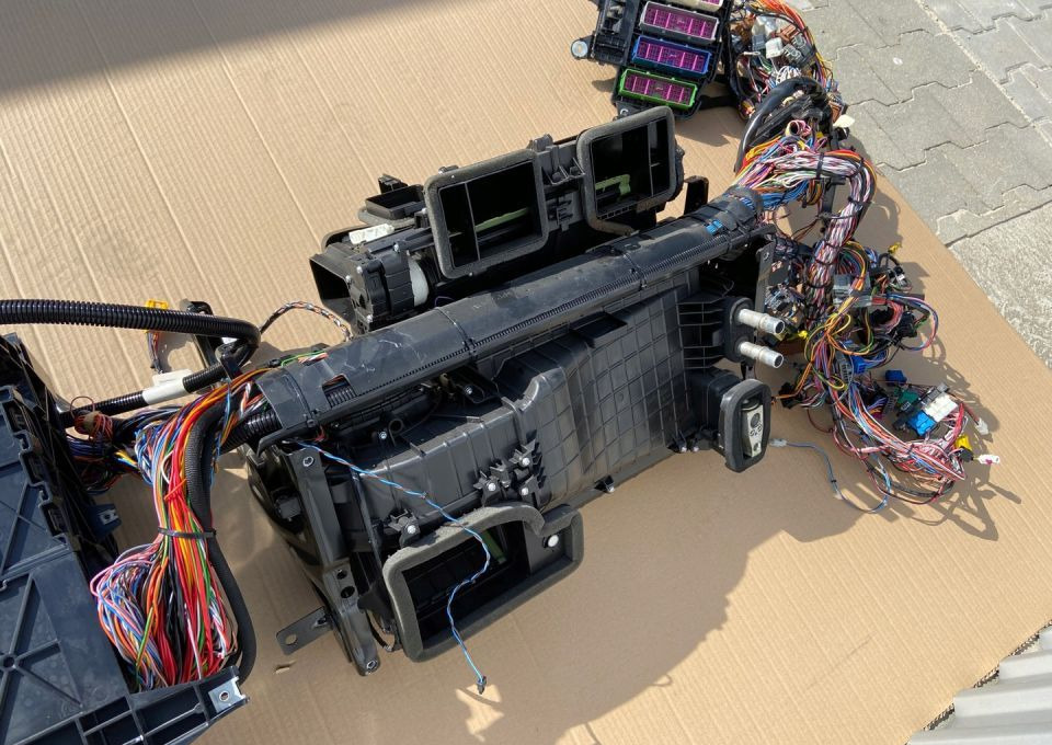 Nagrzewnica Scania S R wiązka instalacja komplet - Отопление/ Вентиляция для Грузовиков: фото 3 Nagrzewnica Scania S R wiązka instalacja komplet - Отопление/ Вентиляция для Грузовиков: фото 3