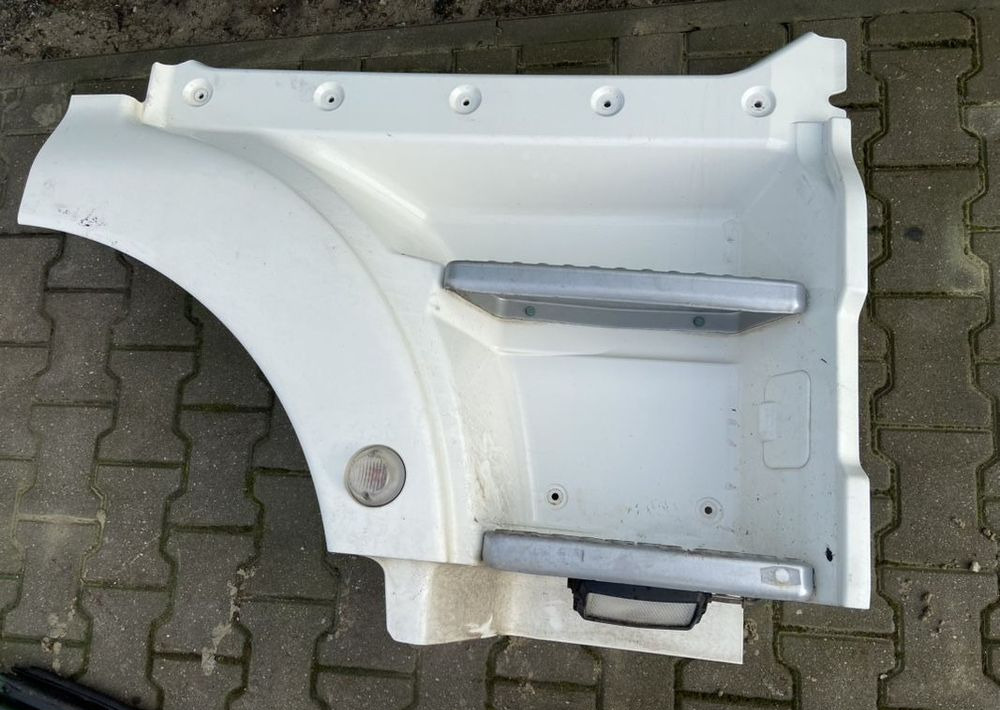 Stopnica MAN TGX euro 6 stopień schody właz - Боковая подножка для Грузовиков: фото 2 Stopnica MAN TGX euro 6 stopień schody właz - Боковая подножка для Грузовиков: фото 2