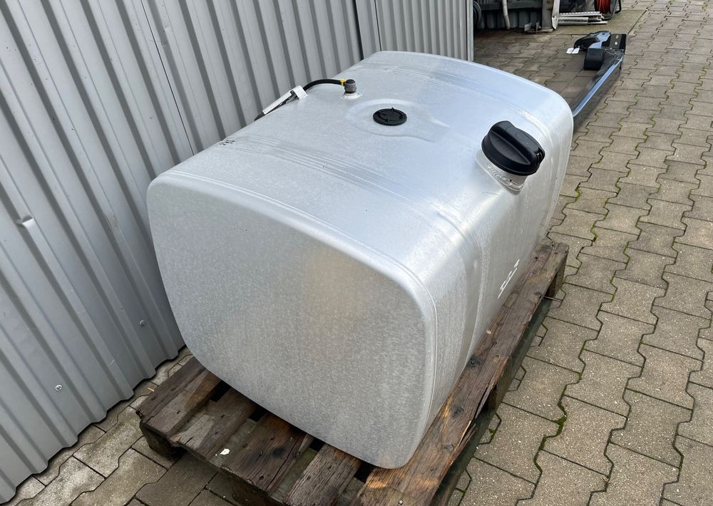 Zbiornik paliwa DAF XF XG CF 335 litrów bak - Подготовка топлива для Грузовиков: фото 2 Zbiornik paliwa DAF XF XG CF 335 litrów bak - Подготовка топлива для Грузовиков: фото 2