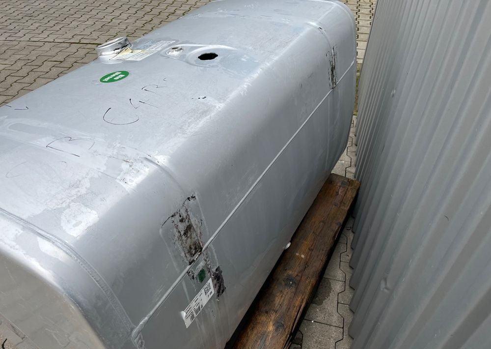 Zbiornik paliwa MAN TGX TGS 580 litrów bak - Подготовка топлива для Грузовиков: фото 4 Zbiornik paliwa MAN TGX TGS 580 litrów bak - Подготовка топлива для Грузовиков: фото 4