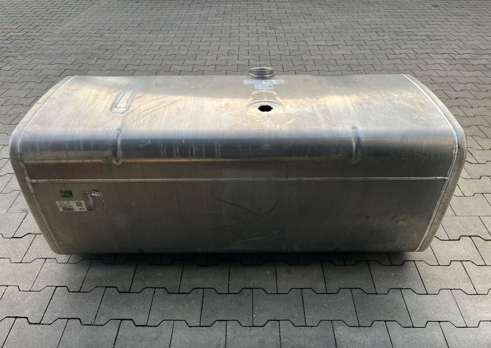 Zbiornik paliwa MAN TGX TGS 590 litrów bak - Подготовка топлива для Грузовиков: фото 4 Zbiornik paliwa MAN TGX TGS 590 litrów bak - Подготовка топлива для Грузовиков: фото 4